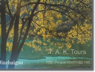 Sichuan tour highlight - Jiuzhaigou in Fall