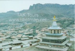 the harmony at Langmusi monastery (Noth Sichuan)