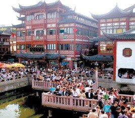 the view inn Yu Yuan Garden in Shanghai